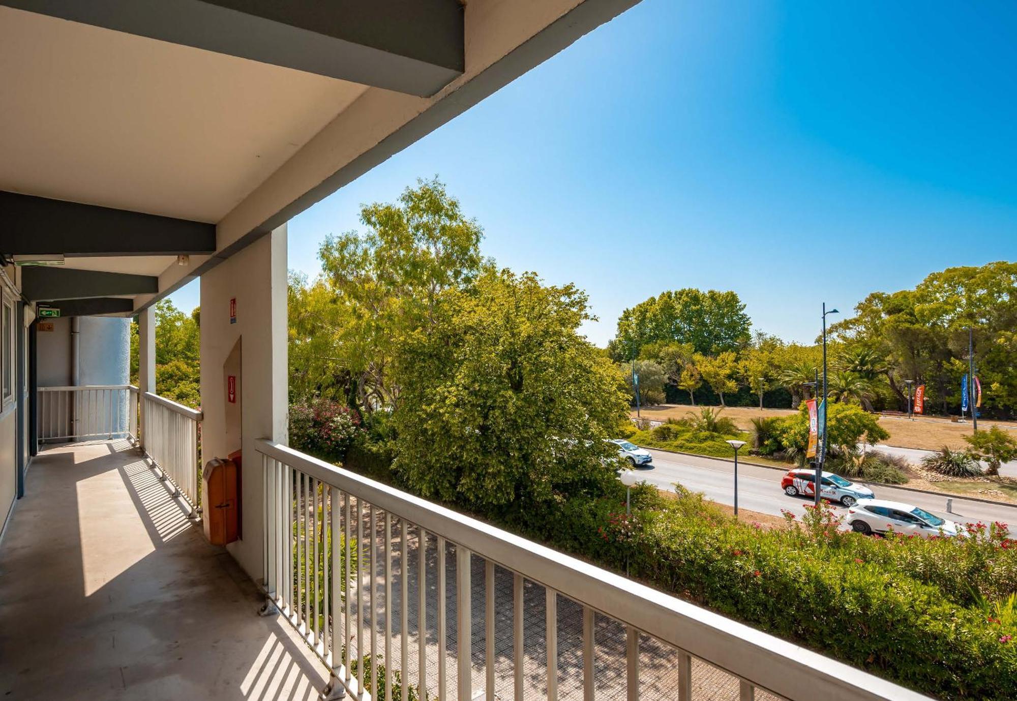 B&B Hotel Hyeres Hotel 2*