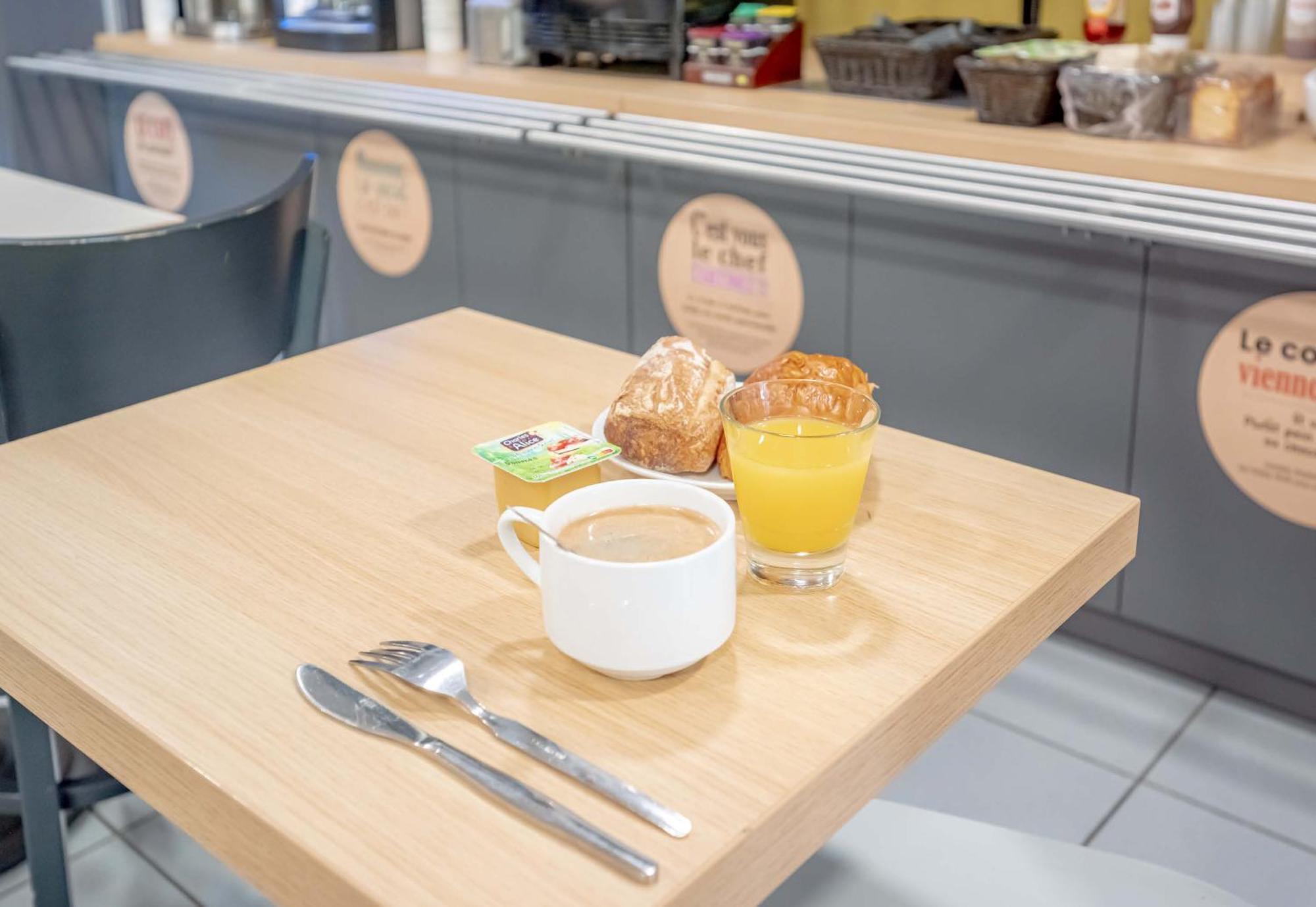 B&B Hotel Hyeres 2*