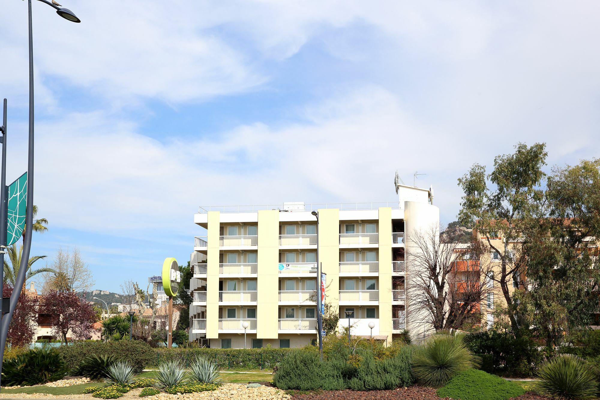 Hotel B&B Hotel Hyeres 2*